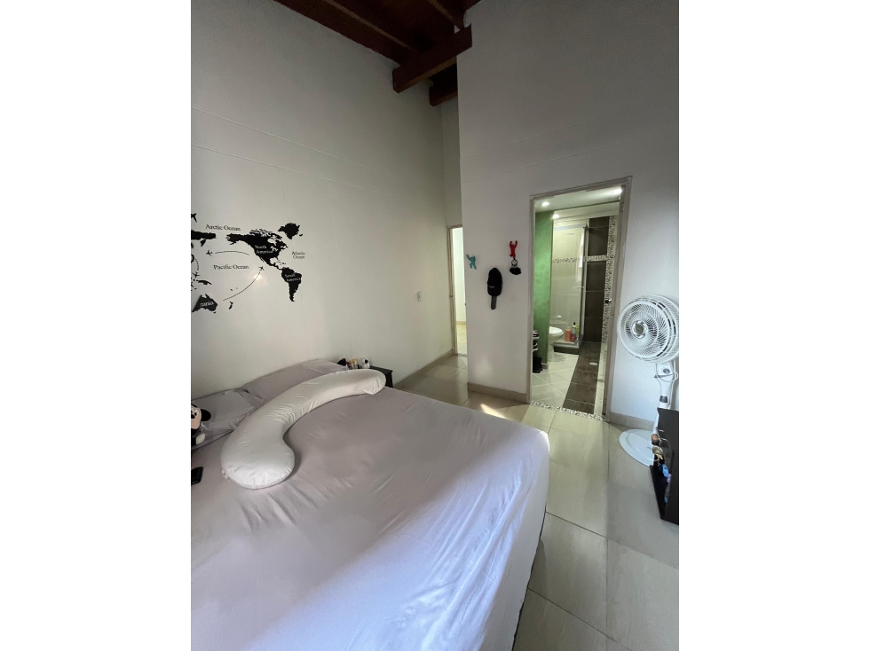 Apartamento en venta en Los Colores, Medellín · foto 8 de 17