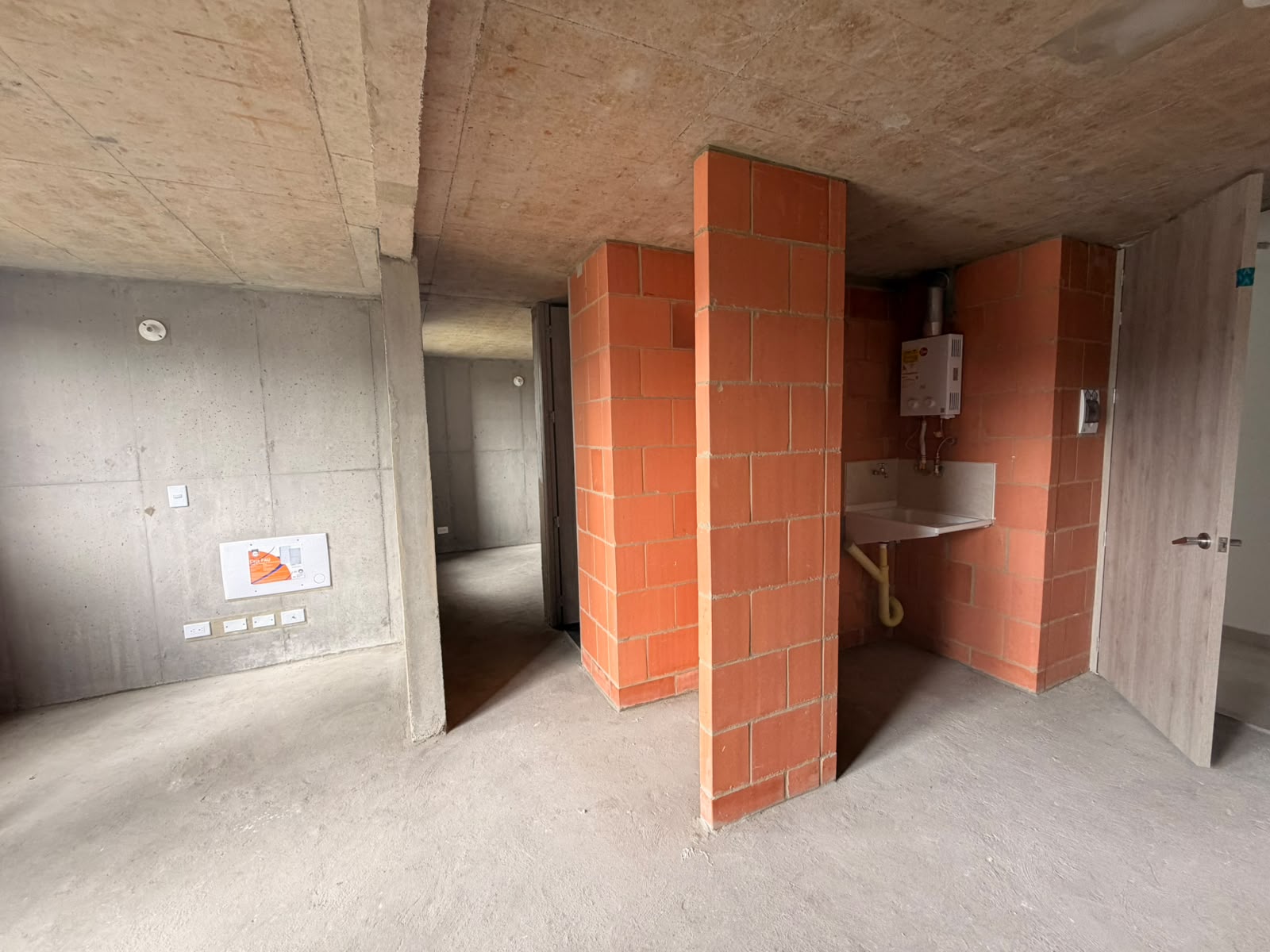 Apartamento en venta en Ciudad Salitre, Bogotá · foto 2 de 9