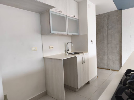 Apartamento en arriendo en Loma Del Esmeraldal, Envigado · foto 5 de 17