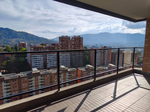 Apartamento en arriendo en Loma Del Esmeraldal, Envigado · foto 14 de 17