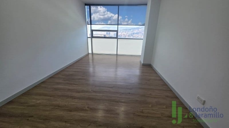 Oficina en venta en Primavera, Envigado, 27 m² · foto 8 de 15