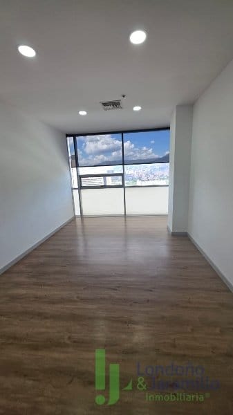 Oficina en venta en Primavera, Envigado, 27 m² · foto 11 de 15