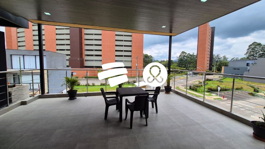 Casa de 4 alcobas en venta en Llano Grande, Rionegro, 250 m² · foto 10 de 14