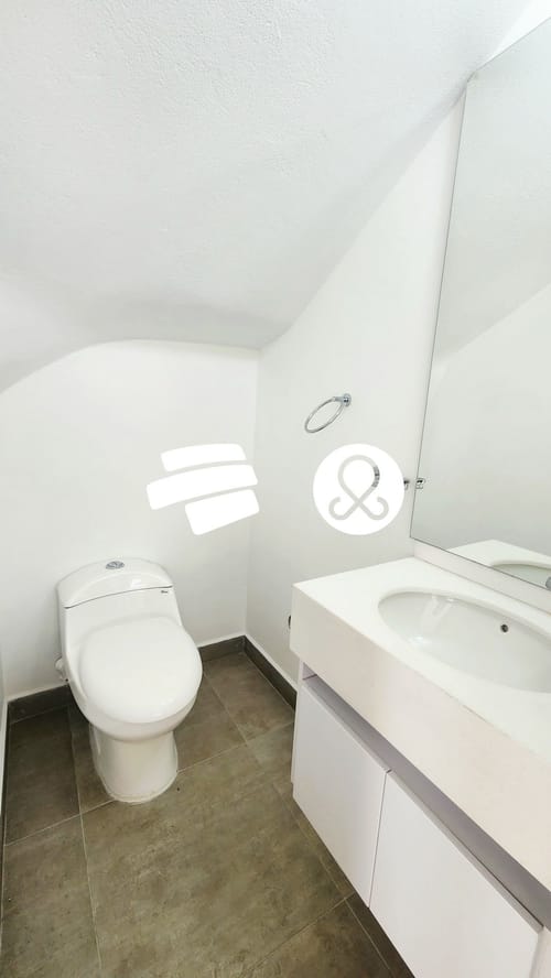 Casa de 4 alcobas en venta en Llano Grande, Rionegro, 250 m² · foto 12 de 14