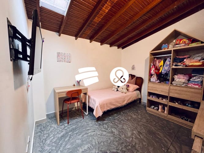 Casa de 5 alcobas en venta en 7 De Agosto, Villavicencio, 126 m² · foto 5 de 13