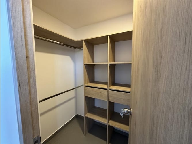 Apartamento de 3 alcobas en venta en Simesa, Medellín, 75 m² · foto 5 de 16