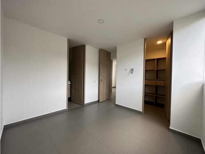 Apartamento de 3 alcobas en venta en Simesa, Medellín, 75 m² · foto 7 de 16