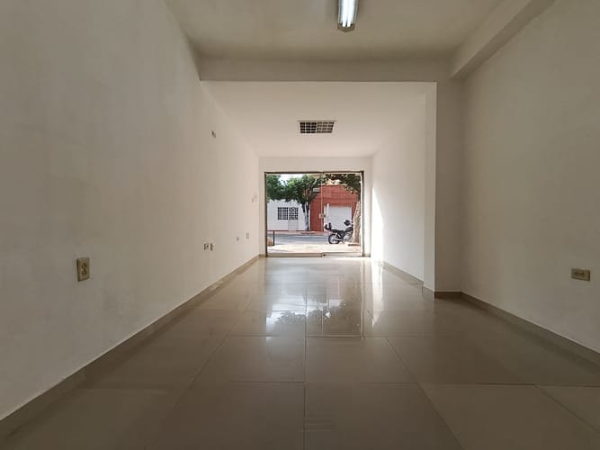 Local en arriendo en La Playa, Cúcuta, 18 m² · foto 2 de 3