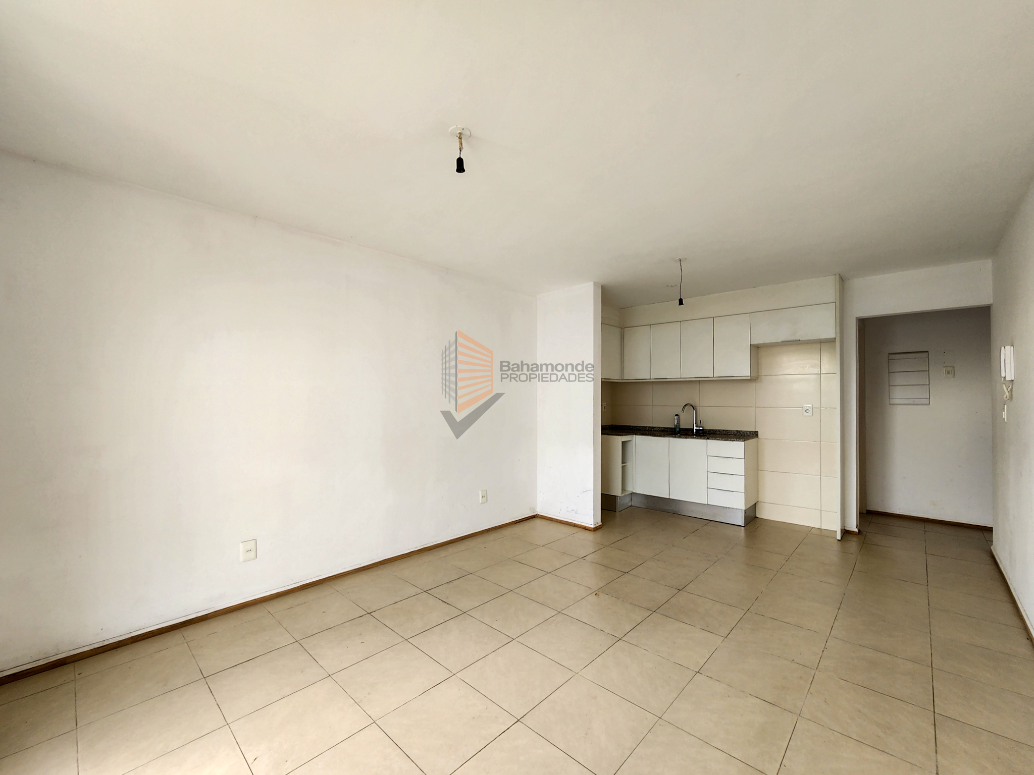 Apartamento, 2 dormitorios, cochera · Foto 9