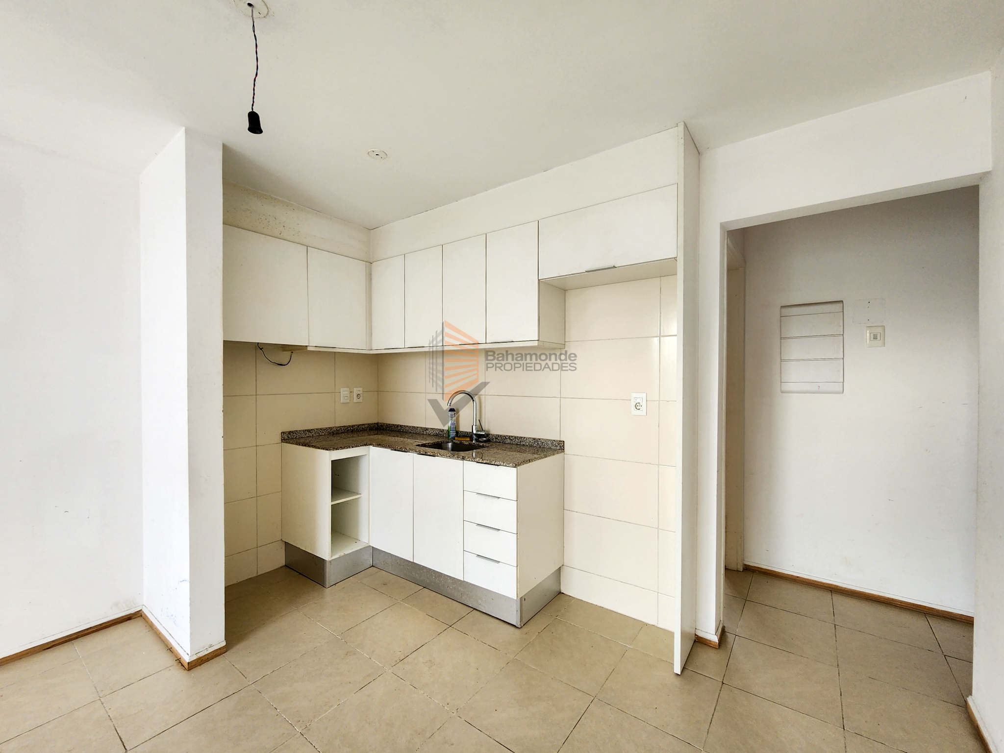 Apartamento, 2 dormitorios, cochera · Foto 10