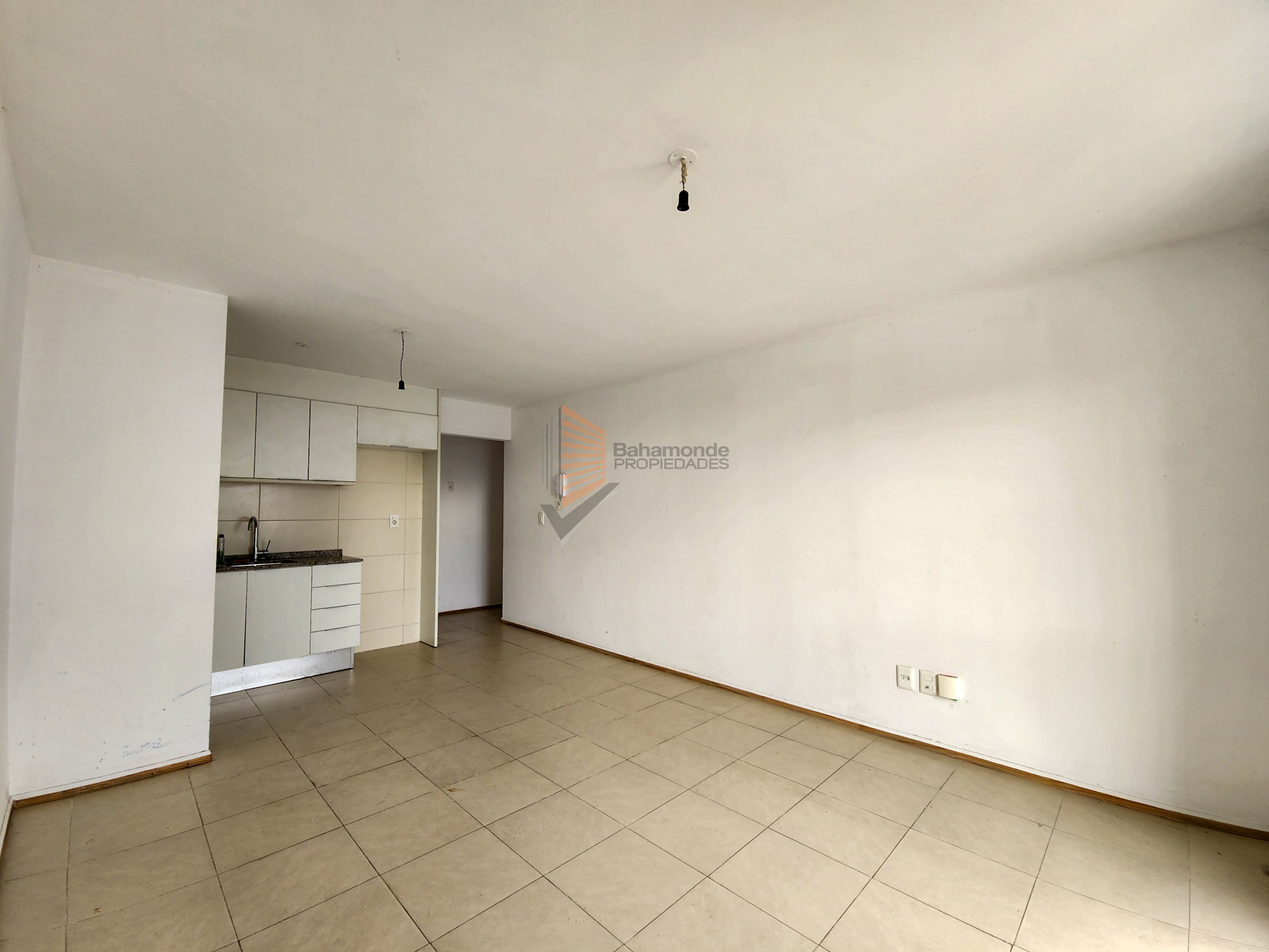 Apartamento, 2 dormitorios, cochera · Foto 11