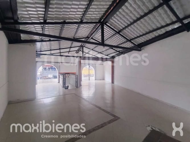 Local en arriendo en Cabecera Urbana San Cristobal, Medellín, 70 m² · foto 2 de 9