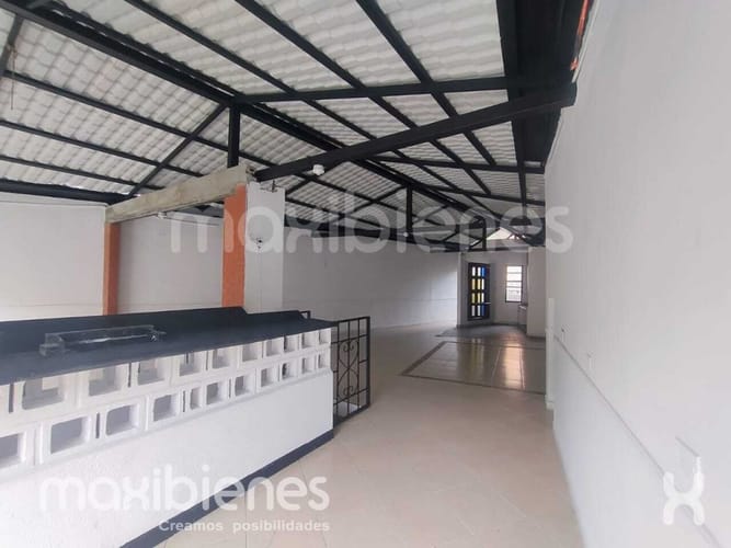 Local en arriendo en Cabecera Urbana San Cristobal, Medellín, 70 m² · foto 4 de 9