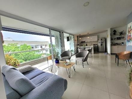 Apartamento en venta en El Ingenio, Cali · foto 3 de 13