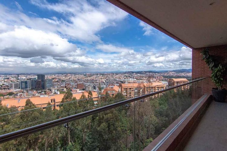 Apartamento de 4 alcobas en venta en Cerros De Los Alpes, Bogotá, 534 m² · foto 6 de 24