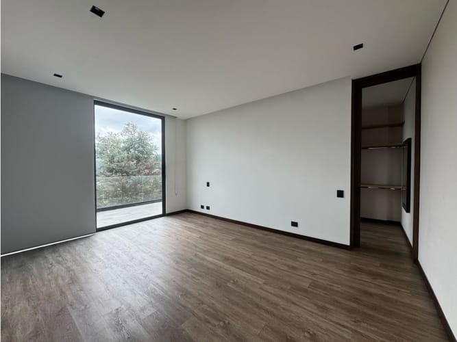 Casa de 3 alcobas en venta en Vía Las Palmas, Envigado, 450 m² · foto 17 de 24