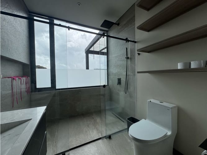 Casa de 3 alcobas en venta en Vía Las Palmas, Envigado, 450 m² · foto 23 de 24