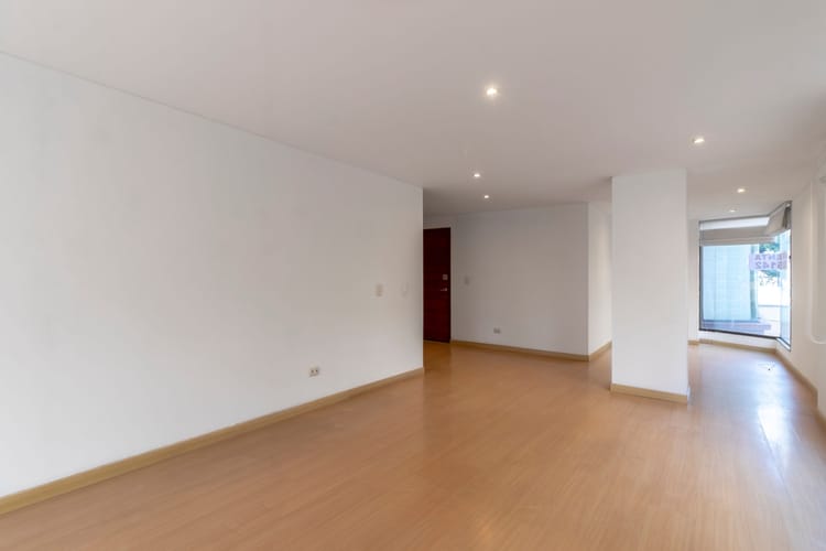 Apartamento de 3 alcobas en venta en El Virrey, Bogotá, 112 m² · foto 3 de 19