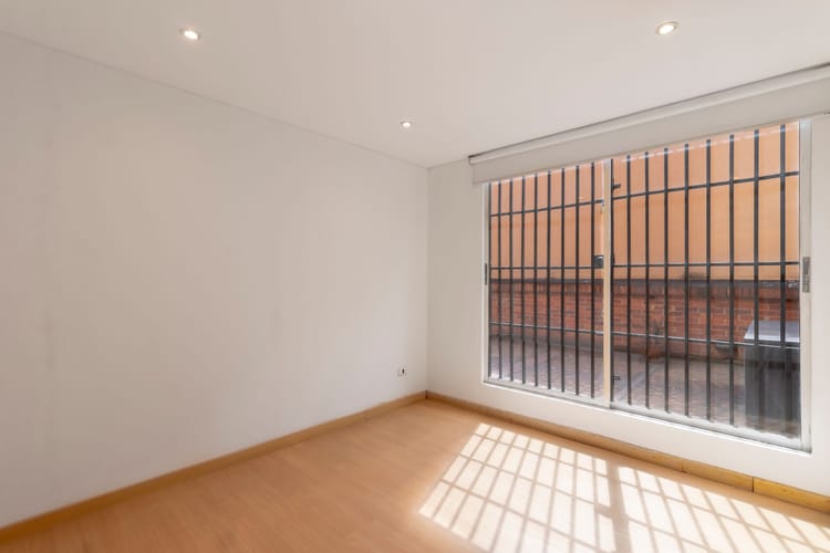 Apartamento de 3 alcobas en venta en El Virrey, Bogotá, 112 m² · foto 12 de 19