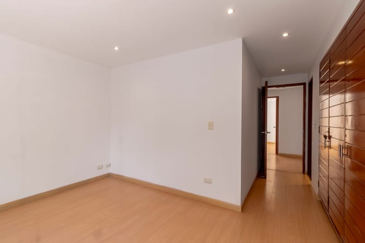 Apartamento de 3 alcobas en venta en El Virrey, Bogotá, 112 m² · foto 17 de 19