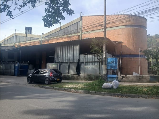 Bodega en arriendo en Monteazul, Sabaneta, 3041 m² · foto 5 de 6