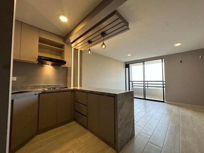 Apartamento de 3 alcobas en venta en Ciudad Mallorquin, Barranquilla, 77 m² · foto 2 de 14