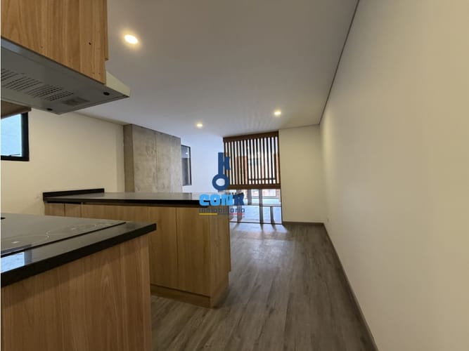 Apartaestudio en venta en Bella Suiza, Bogotá, 34 m² · foto 2 de 10