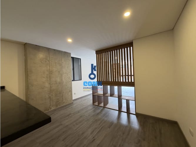 Apartaestudio en venta en Bella Suiza, Bogotá, 34 m² · foto 5 de 10