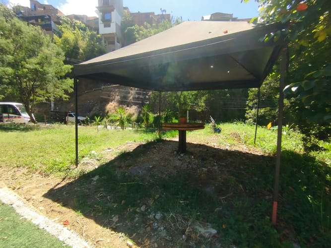 Lote en arriendo en Quitasol, Bello, 600 m² · foto 2 de 9