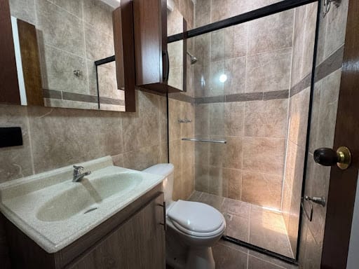 Casa de 3 alcobas en venta en Suramérica, La Estrella, 118 m² · foto 15 de 17