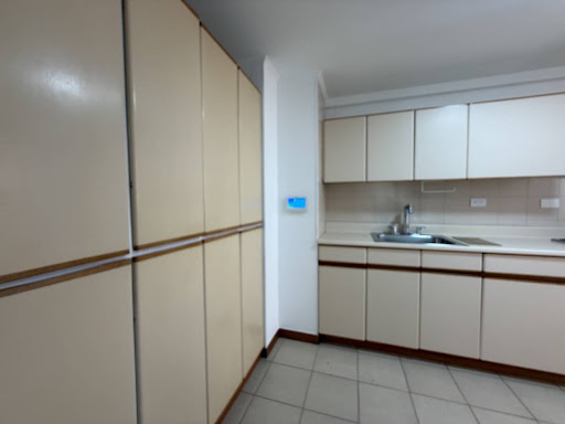 Apartamento en arriendo en El Portal, Envigado · foto 4 de 17