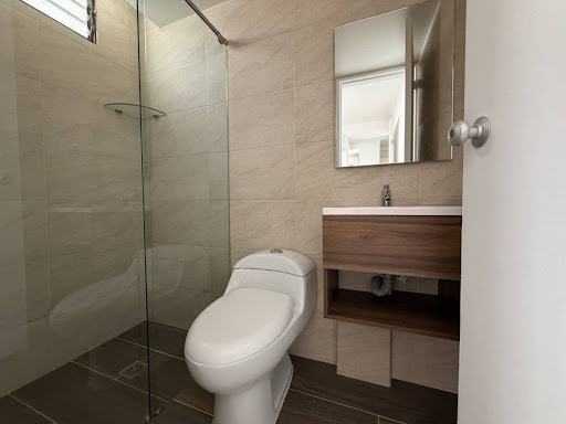 Apartamento en arriendo en El Portal, Envigado · foto 10 de 17
