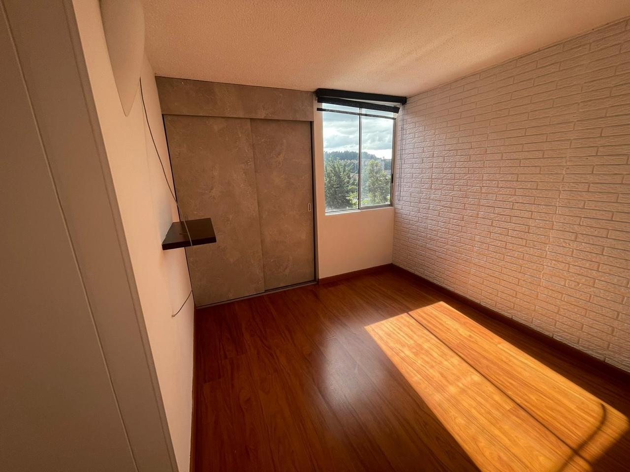 Apartamento en venta en Portales Del Norte, Bogotá · foto 4 de 13