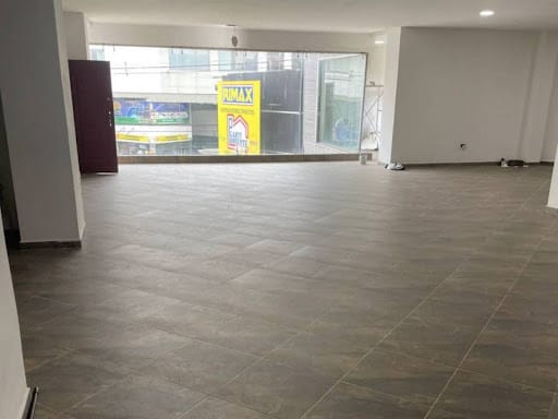 Local en arriendo en Centro, Rionegro, 215 m² · foto 2 de 5
