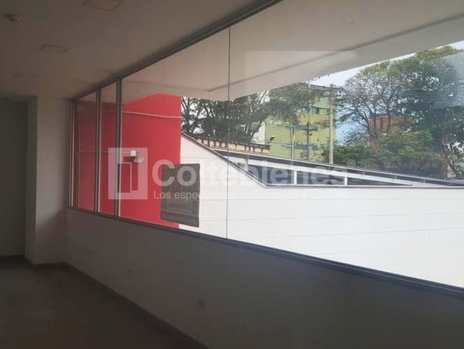 Local en venta en Suramérica, Itagüí, 52 m² · foto 4 de 16