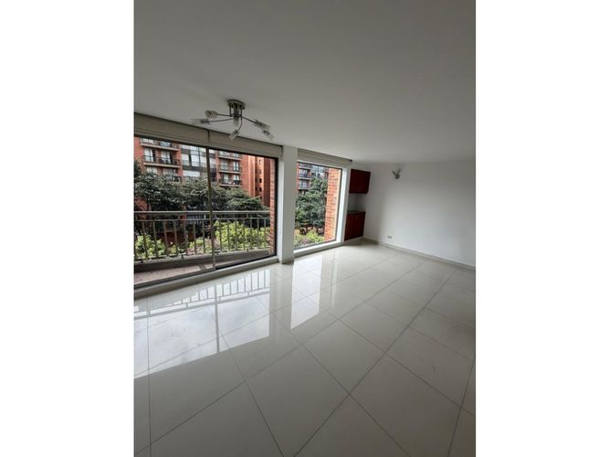 Apartamento de 3 alcobas en venta en Colina Campestre, Bogotá, 103 m² · foto 4 de 24