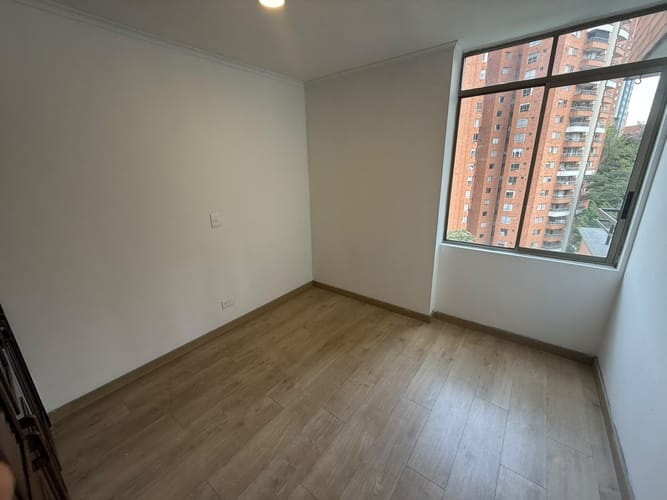 Apartamento de 2 alcobas en arriendo en Castropol, Medellín, 80 m² · foto 14 de 19