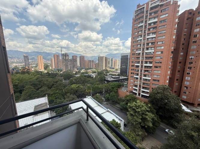 Apartamento de 2 alcobas en arriendo en Castropol, Medellín, 80 m² · foto 19 de 19