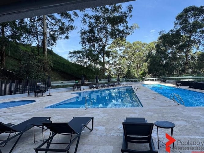 Apartamento de 3 alcobas en venta en Las Palmas, Medellín, 111 m² · foto 2 de 24