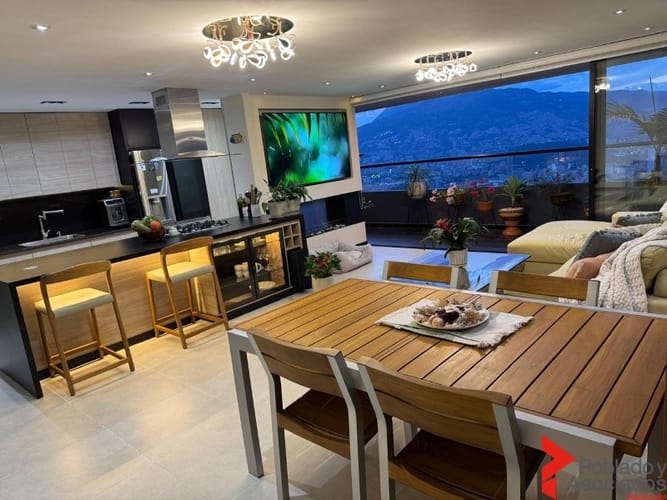Apartamento de 3 alcobas en venta en Las Palmas, Medellín, 111 m² · foto 8 de 24