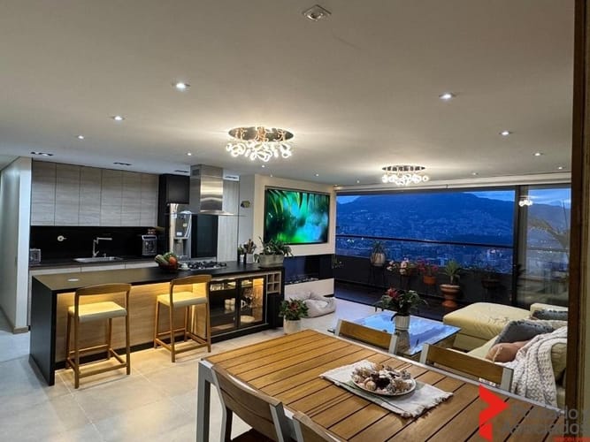 Apartamento de 3 alcobas en venta en Las Palmas, Medellín, 111 m² · foto 9 de 24