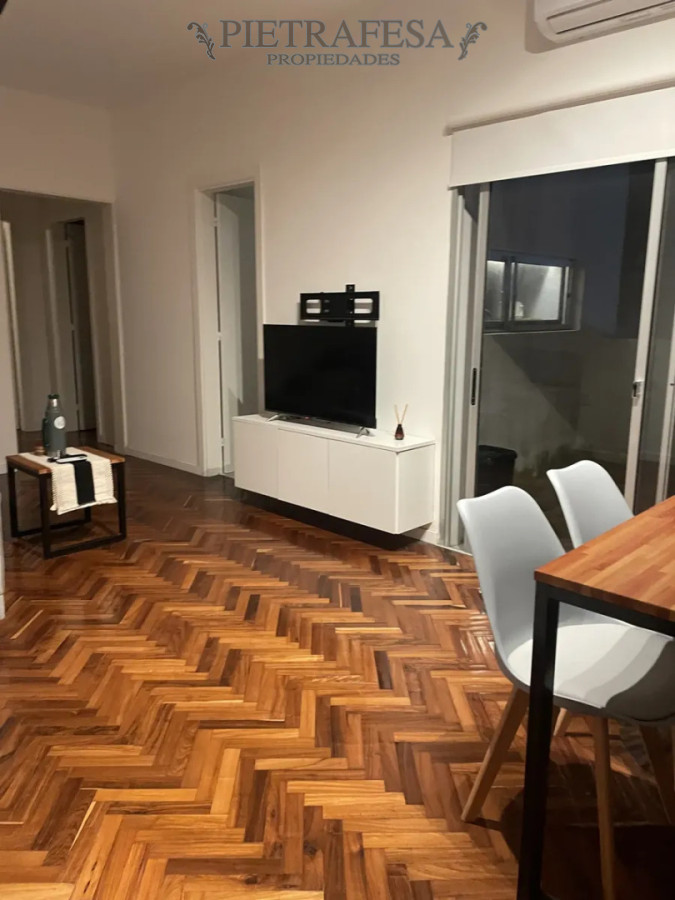 Apartamento en alquiler, 2 dormitorios, 1 baño, patio. Pocitos. · Foto 11