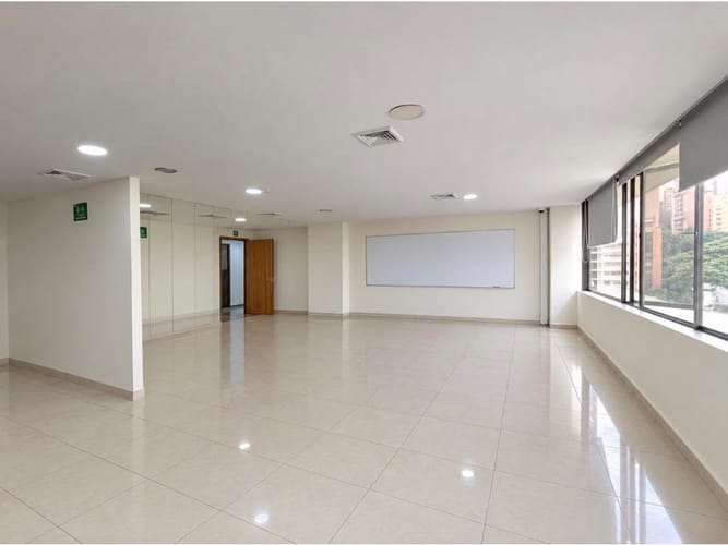 Oficina en venta en Villa Carlota, Medellín, 68 m² · foto 3 de 7