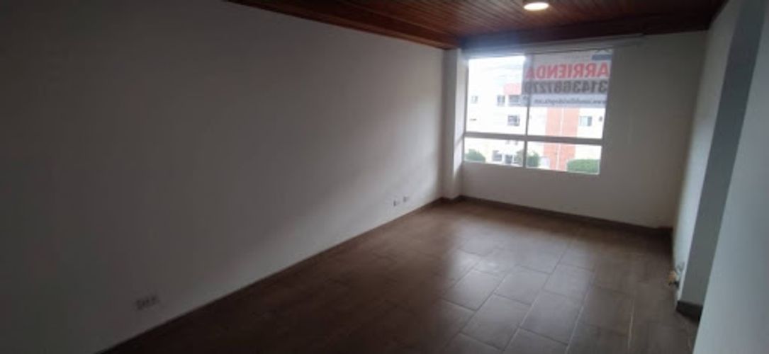 Apartamento de 3 alcobas en venta en Techo, Bogotá, 51 m² · foto 2 de 20