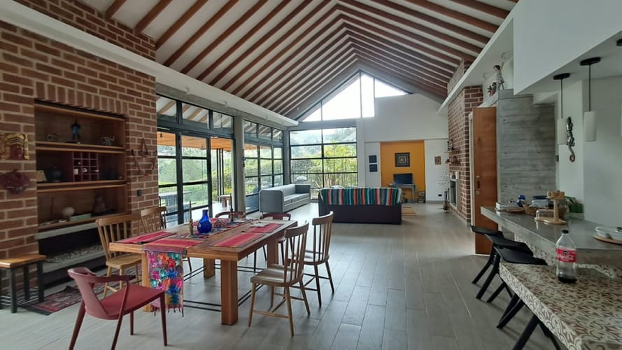 Casa de 3 alcobas en arriendo en San Antonio, Guarne, 290 m² · foto 3 de 24