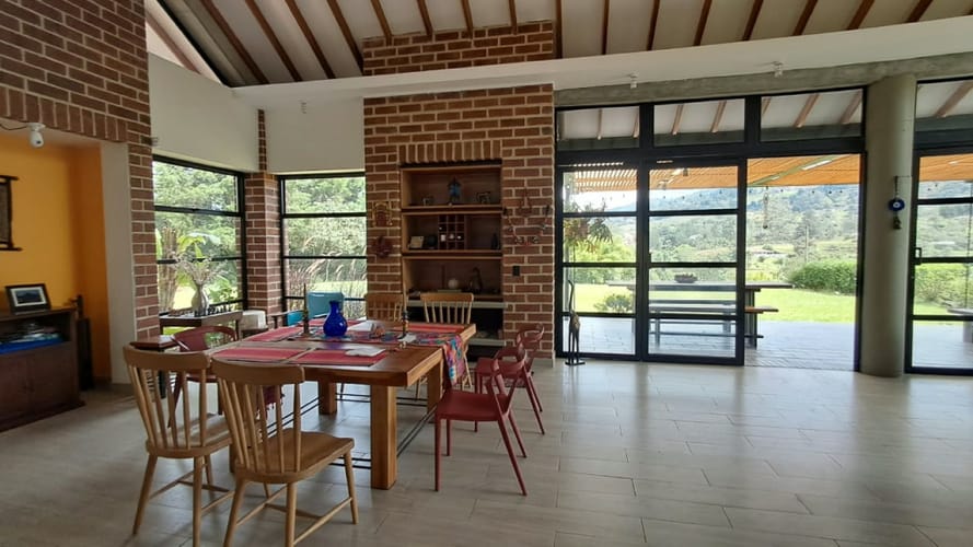 Casa de 3 alcobas en arriendo en San Antonio, Guarne, 290 m² · foto 5 de 24
