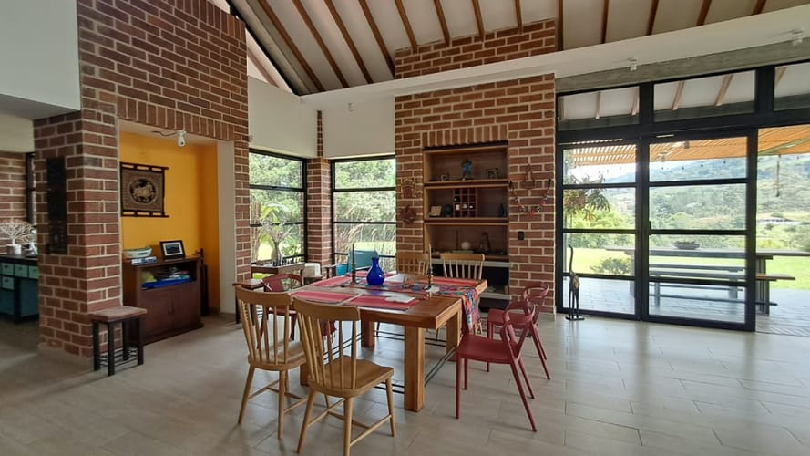 Casa de 3 alcobas en arriendo en San Antonio, Guarne, 290 m² · foto 6 de 24