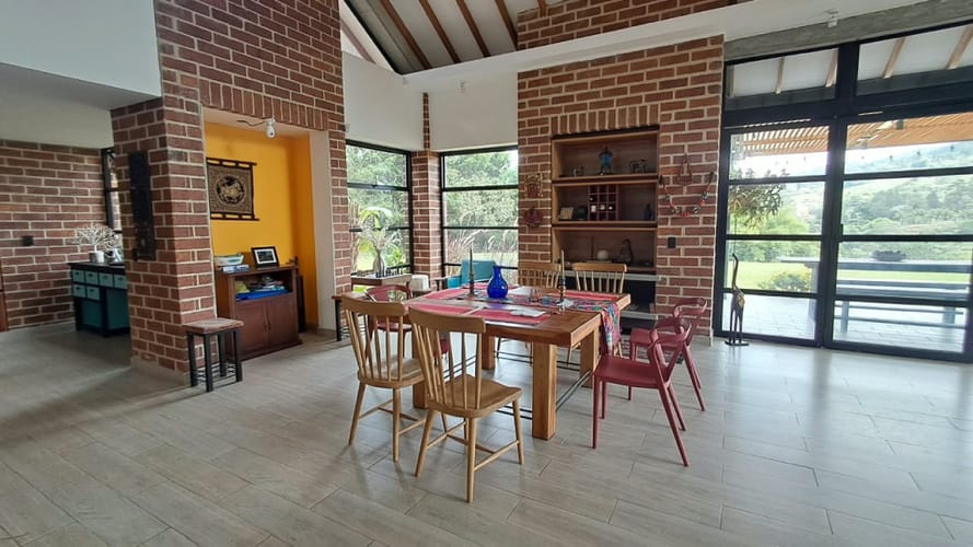 Casa de 3 alcobas en arriendo en San Antonio, Guarne, 290 m² · foto 8 de 24