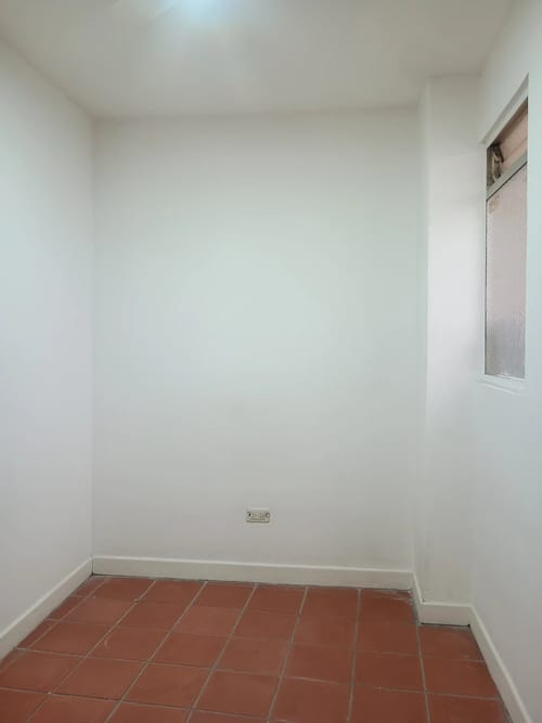 Apartamento de 4 alcobas en arriendo en Urbanizacion Rosales Del Parque, Medellín, 110 m² · foto 7 de 10