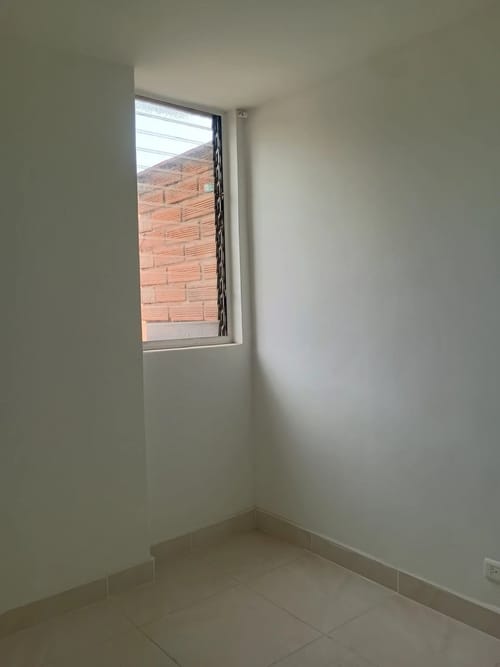 Apartamento de 4 alcobas en arriendo en Urbanizacion Rosales Del Parque, Medellín, 110 m² · foto 10 de 10